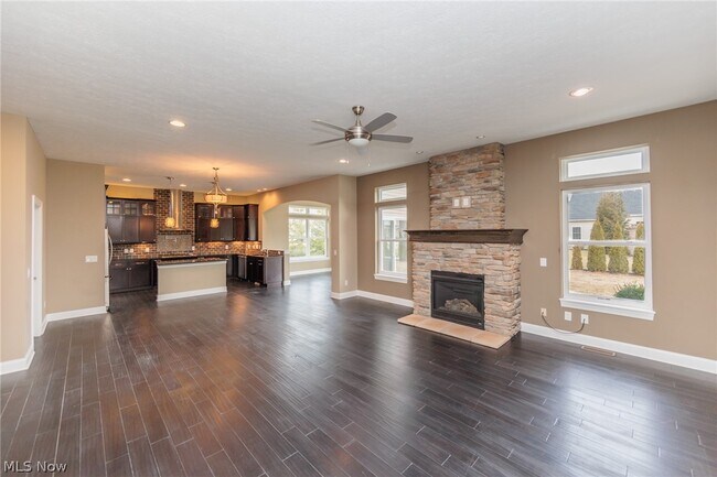 Building Photo - 36591 Wendell St