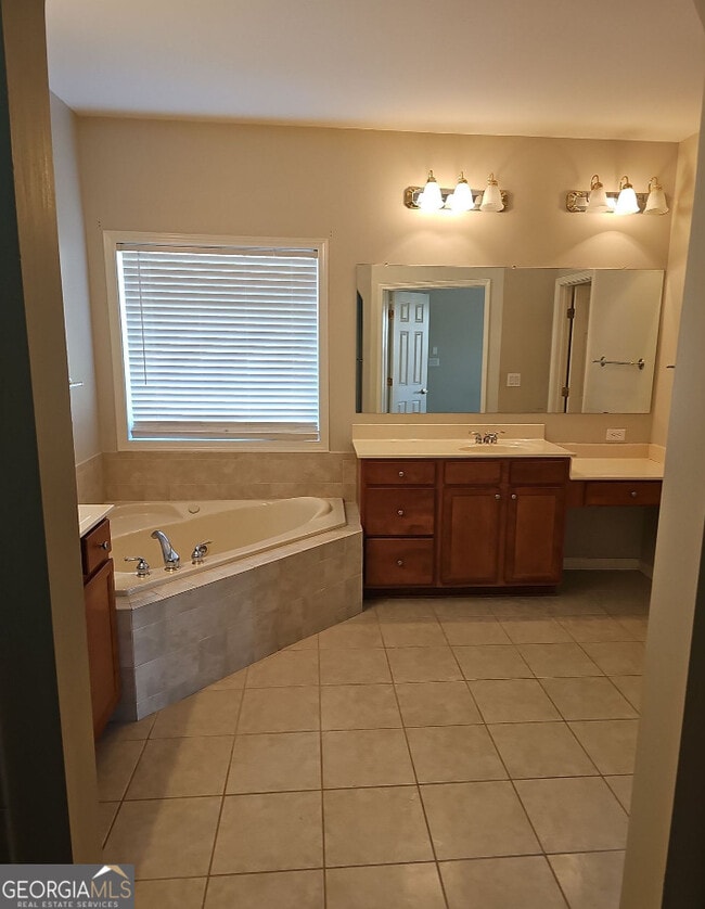 Building Photo - 32 Stonebridge Pass