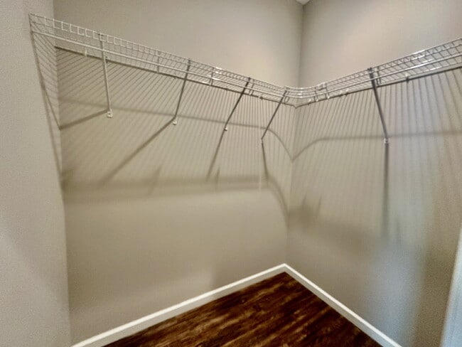 Building Photo - Two Bedroom Apartment in the Heart of the Bluffton Promenade!