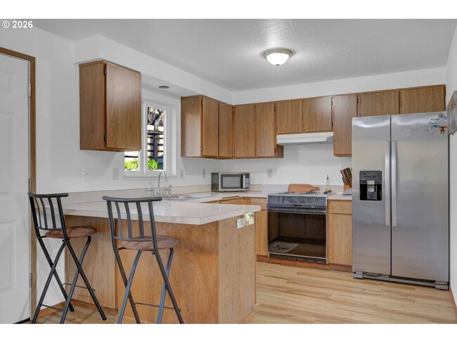 Building Photo - 3 Bed/ 1 Bath Home with RV Parking