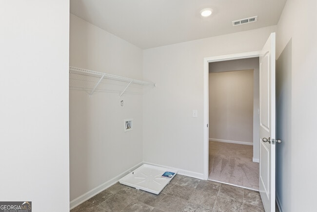 Building Photo - 28 Umber Ln