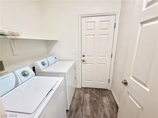 Building Photo - 5190 Lignum Ave