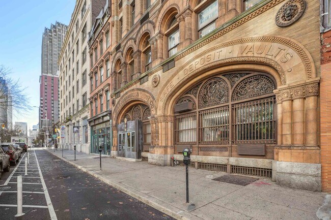 Building Photo - 83 Montgomery St