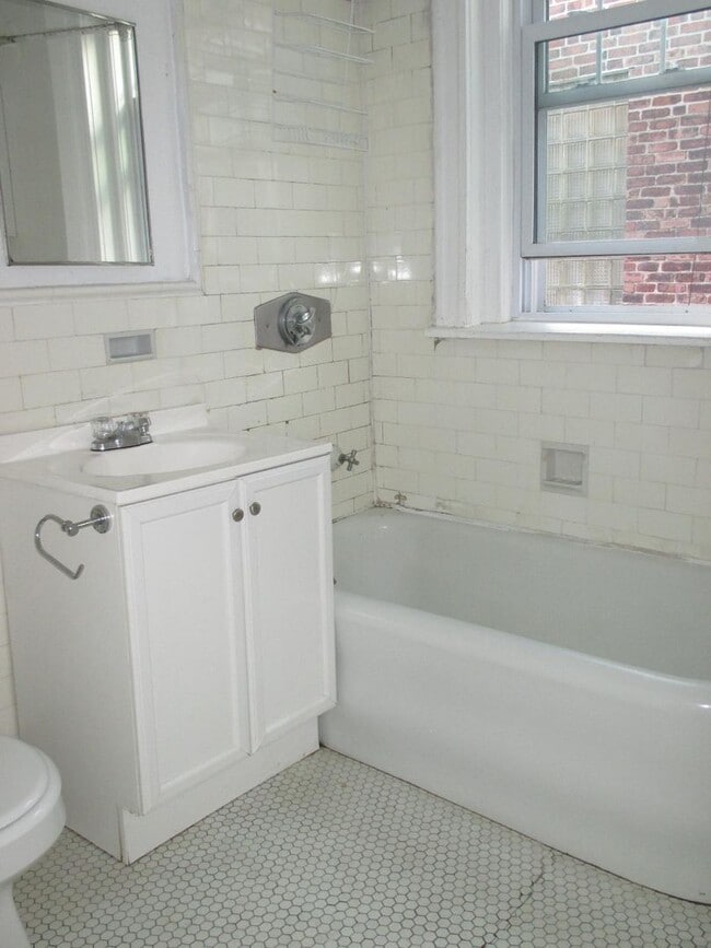 Building Photo - No brokers Fee, No Security Deposit, Heat, Hot Water Included, Steps from the T Stop