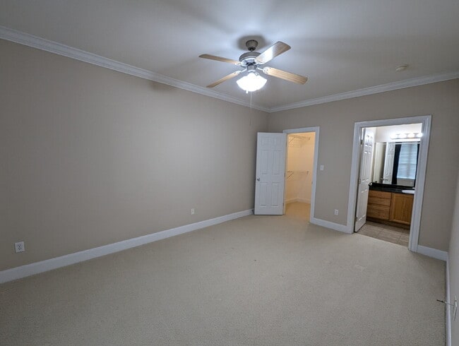 Building Photo - 1102 PR 3097