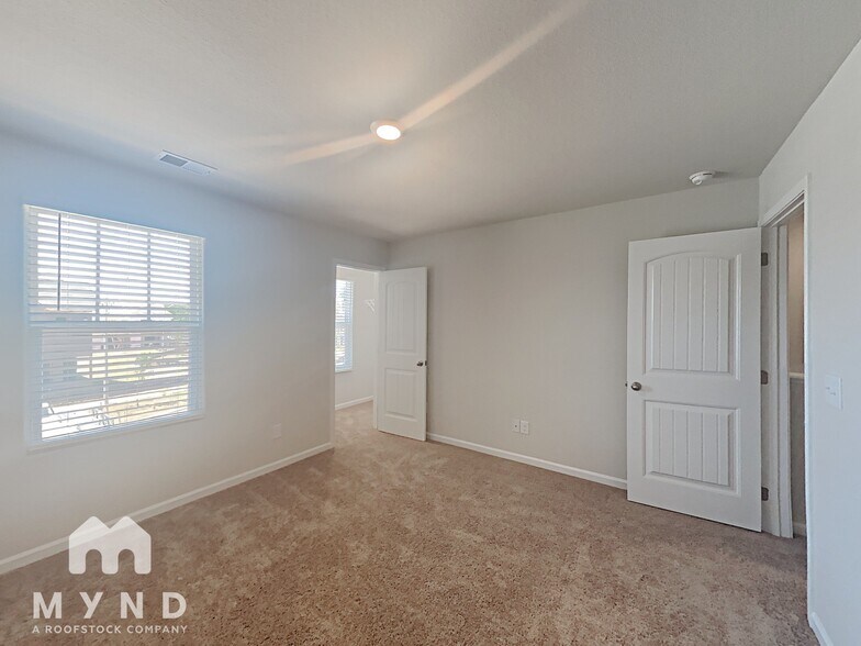 Building Photo - 116 Chandler Ct