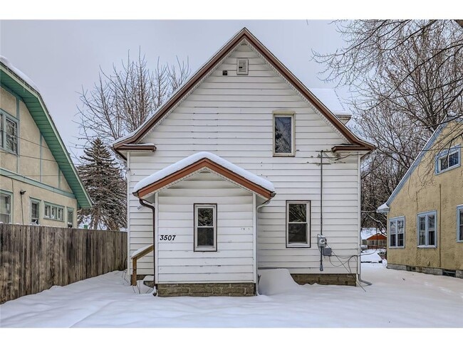 Building Photo - 3507 N Newton Ave