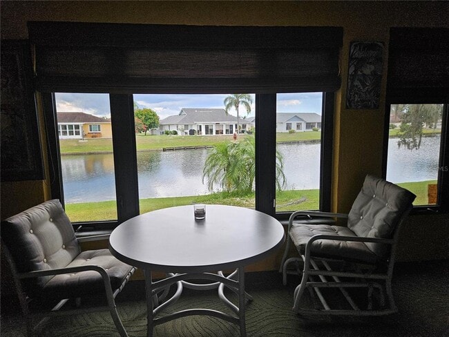 Building Photo - 2014 E View Dr