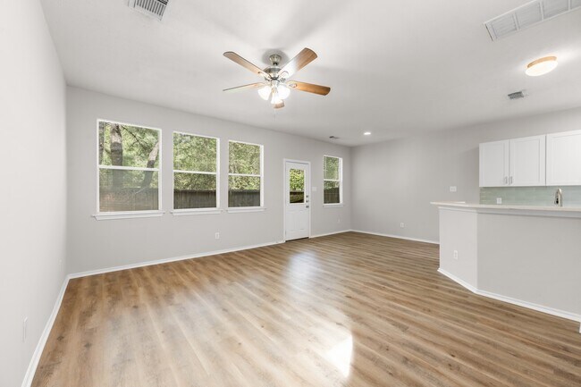 Building Photo - 211 N Burberry Park Cir