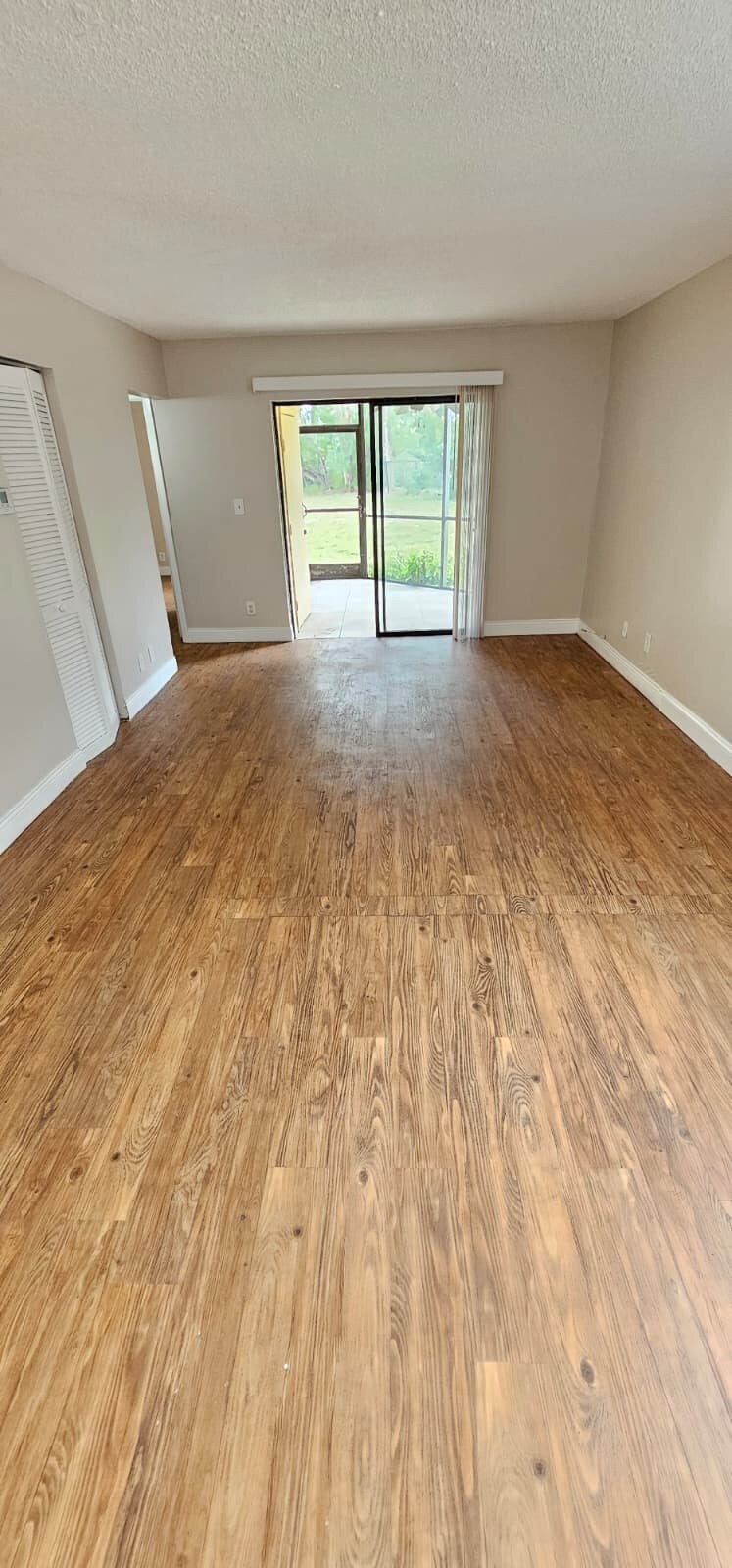 Building Photo - 3400 Foxcroft Rd