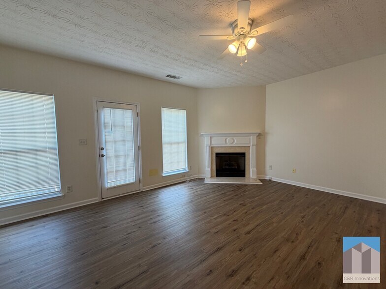 Building Photo - 644 Kenridge Dr