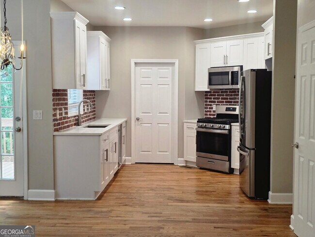 Building Photo - 2257 Roseberry Ln