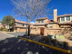 Building Photo - $0 DEPOSIT OPTION. LUXURIOUS 3BED/3.5 BATH...