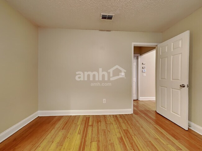 Building Photo - 2981 Waters View Cir