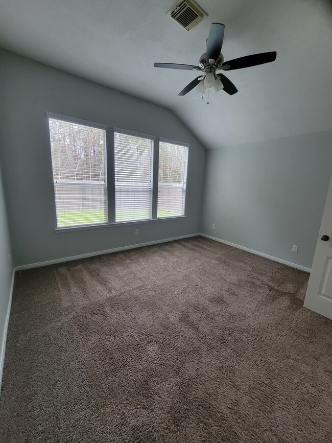 Building Photo - 30311 Saw Oaks Dr