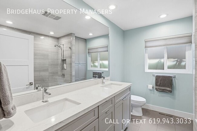 Building Photo - 3266 Goldfinch St