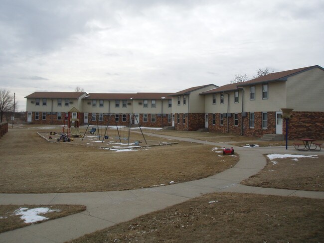 Primary Photo - Arthur Court
