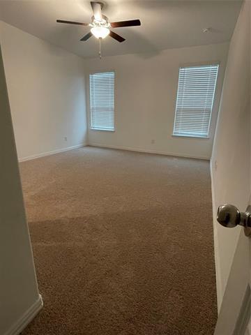 Building Photo - 500 Saffron St
