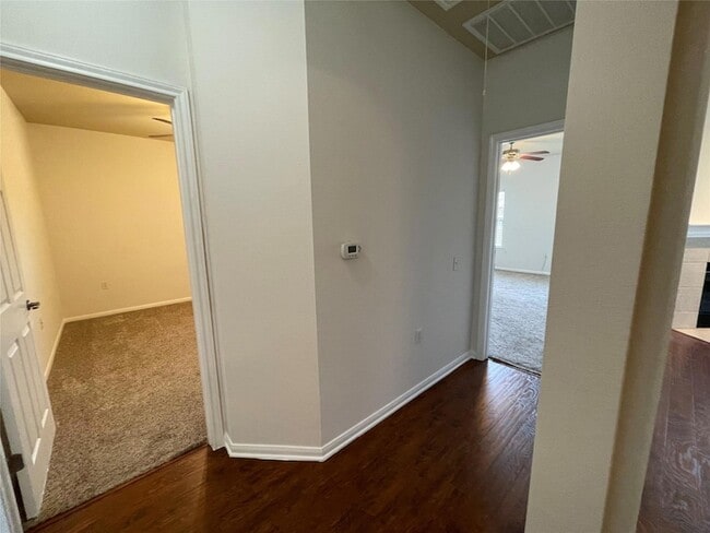 Building Photo - 3517 Bronco Bend Loop