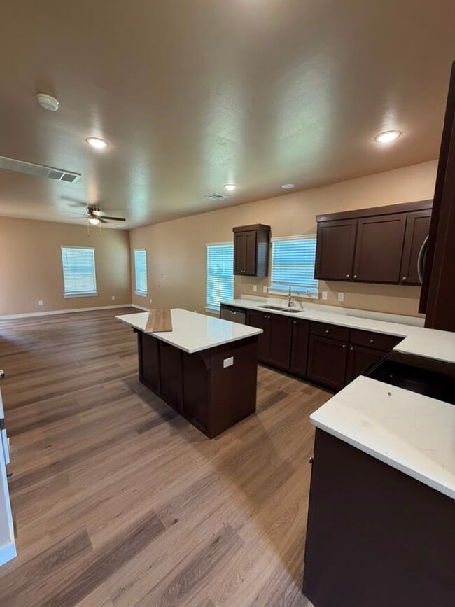 Building Photo - Charming Newly Built 3-Bedroom Home in Lawton – Pet-Friendly!