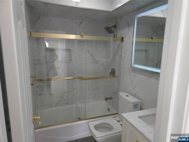 Building Photo - 6715 Polk St