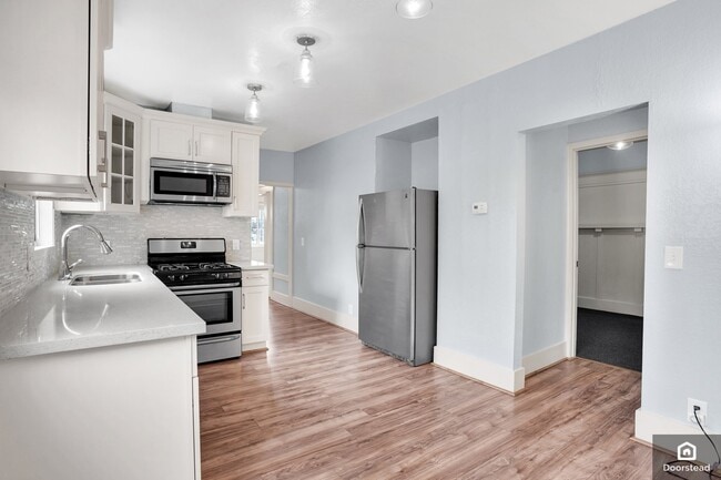 Building Photo - 1035 63rd St