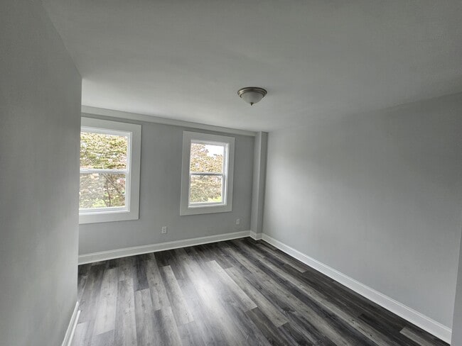 Building Photo - 7024 Belclare Rd