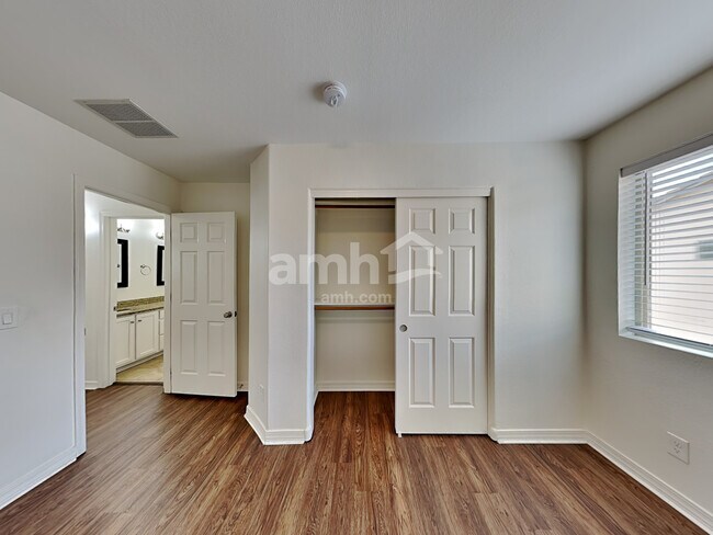 Building Photo - 115 W Camino Rancho Vecino