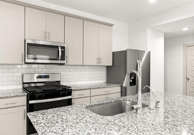 Building Photo - 4918 Pne Hvn Ln