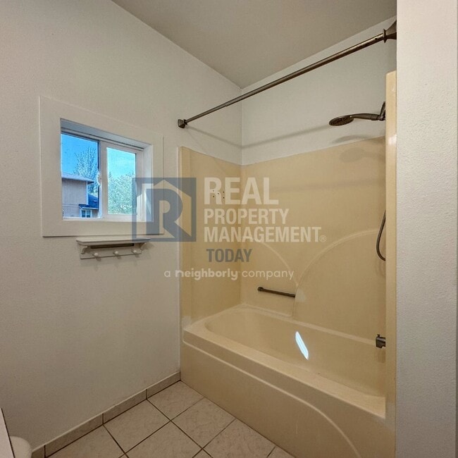 Building Photo - 20508 La Rita Dr E