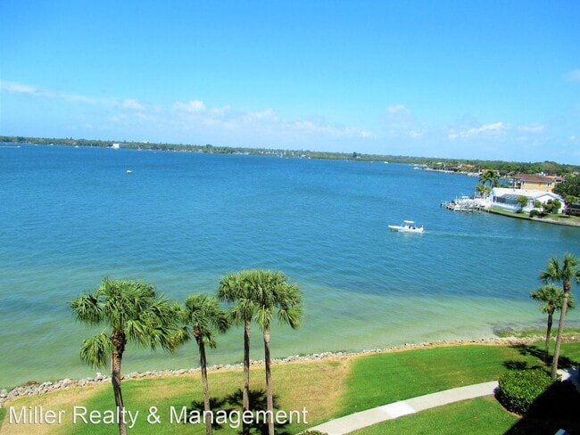 Building Photo - 2 br, 2 bath House - 4717 Dolphin Cay Lane, S