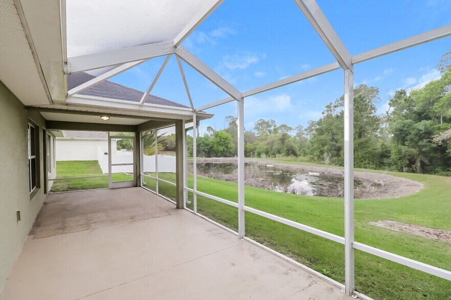 Building Photo - 803 Edith Dr