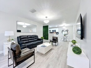 Building Photo - South Kirkman Road, Orlando, FL 32811 - 2 BR 2 BA condo