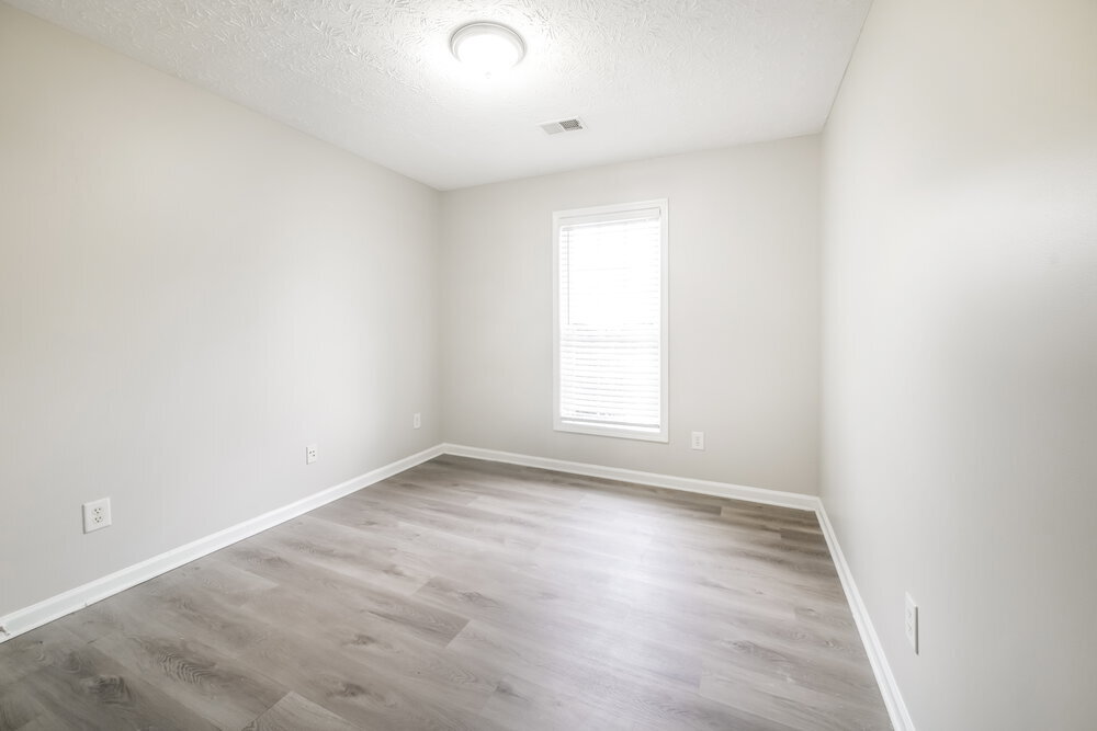 Building Photo - 109 Alessie Dr