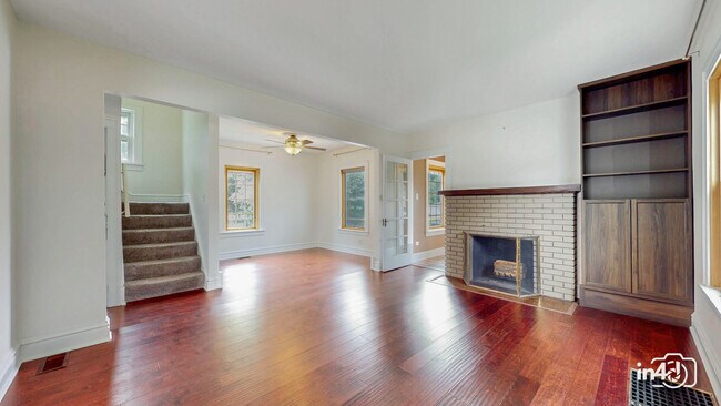 Building Photo - 1492 S Jefferson St