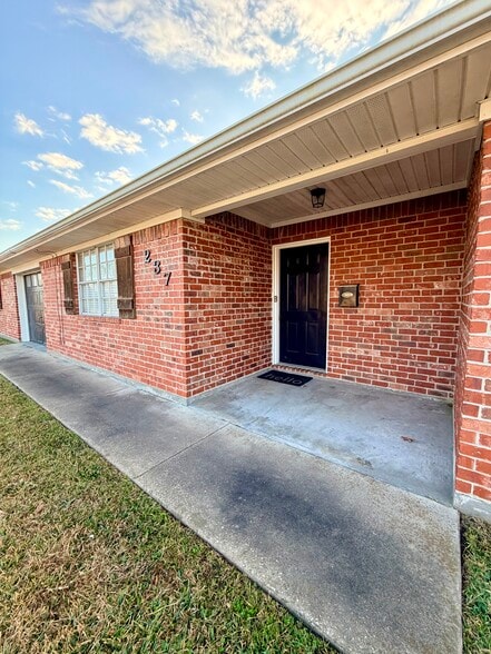 Building Photo - 237 Nederland Ave