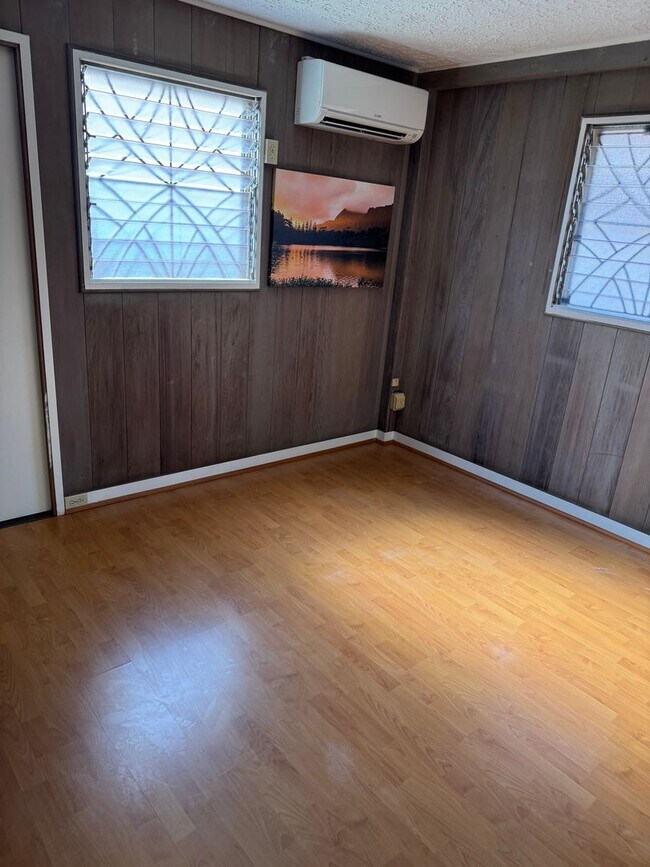 Building Photo - Single Family property on Gulick Ave in walking distance to business district