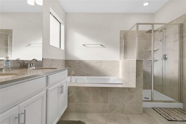 Building Photo - 1208 Payne Stewart Dr