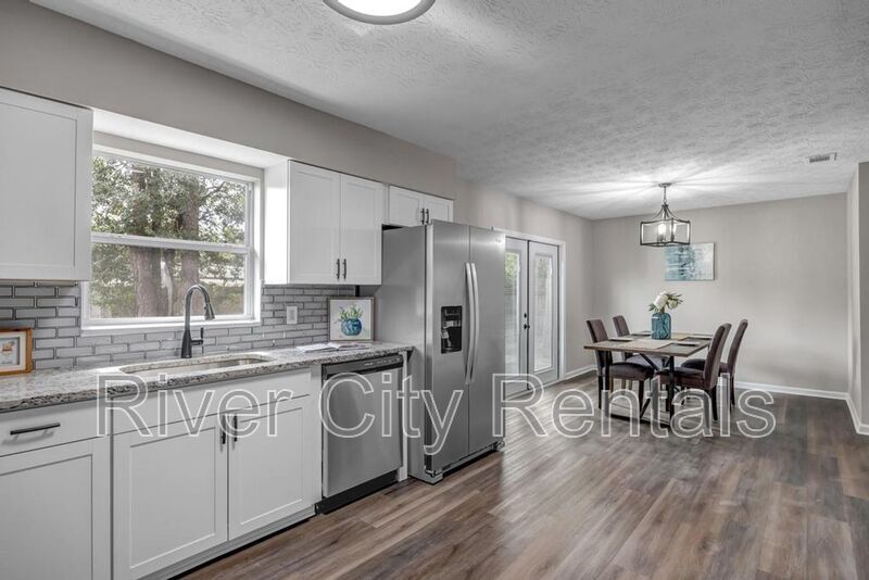 Building Photo - 743 Trambley Dr E