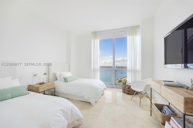 Building Photo - 10295 Collins Ave