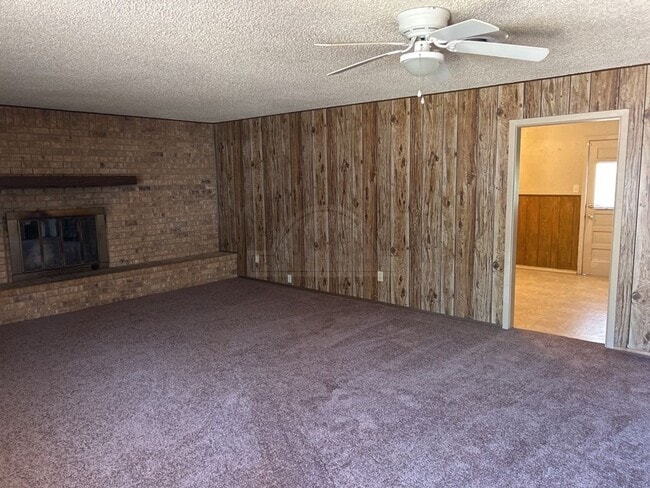 Building Photo - 301 Margaret Lee St