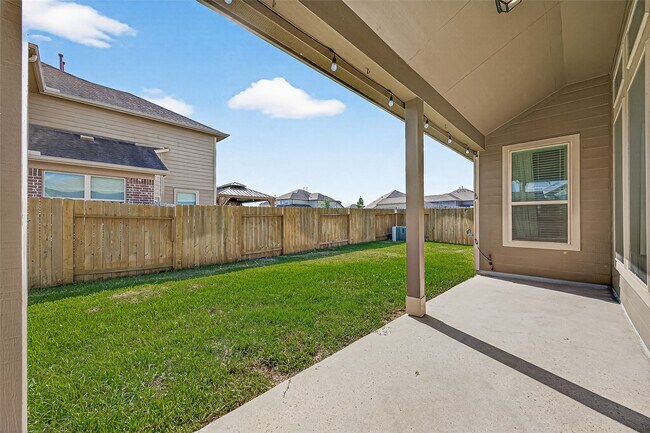 Building Photo - 18507 Sleeping Bear Wy