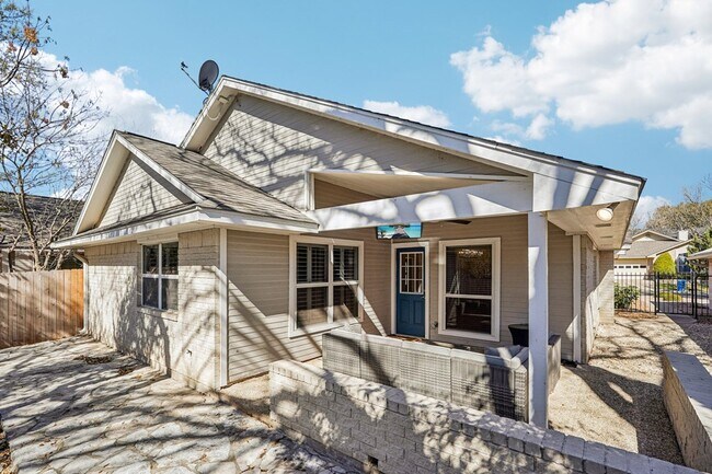 Building Photo - 127 Terrace Ln