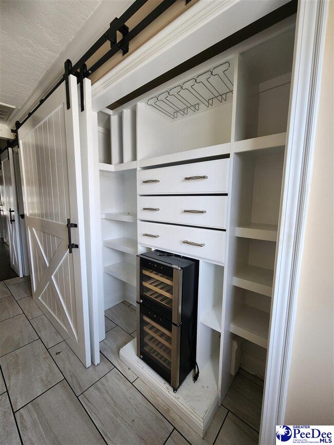Building Photo - 418 Londonberry Dr