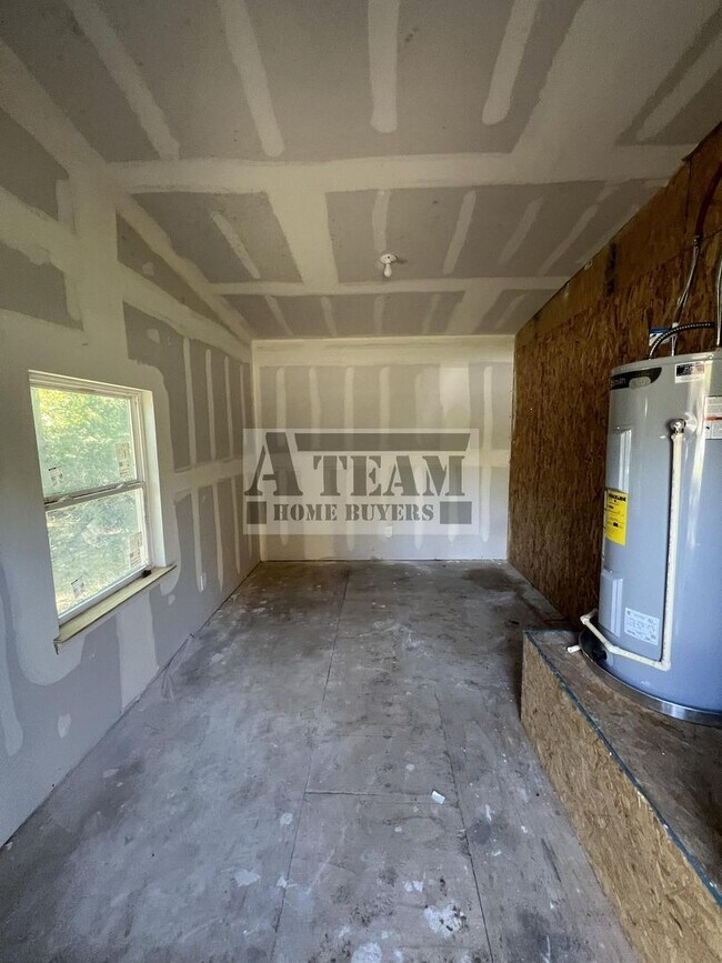 Building Photo - Remodeled 2 Bed 1 Bath in Mabank