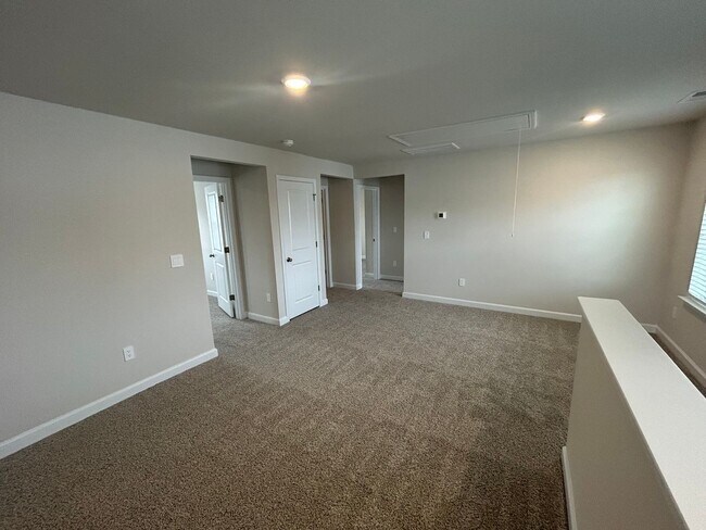 Building Photo - 6009 Port Royal St