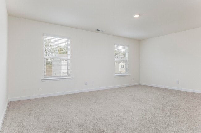 Building Photo - 4134 Lone Oak Cir