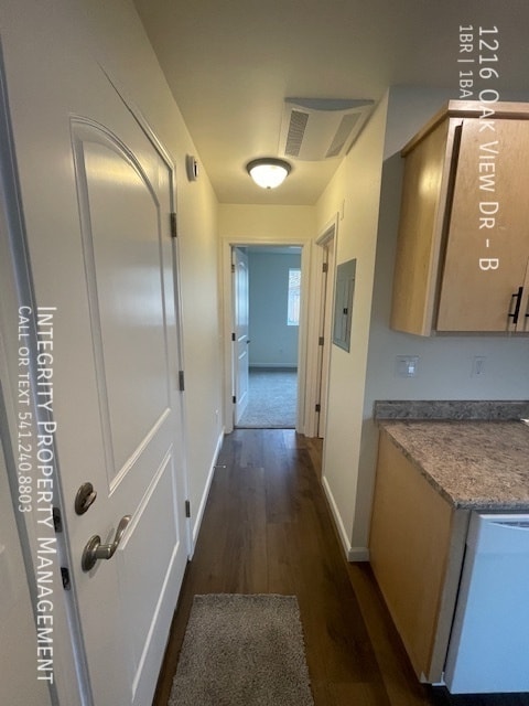 Building Photo - 1216 Oak View Dr