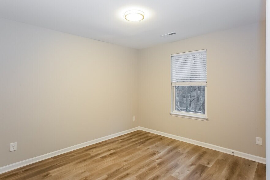 Building Photo - 3202 Kayla Ln