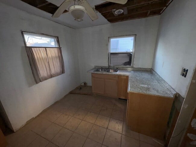 Building Photo - FOR SALE: Low Money Down Rental Opportunity